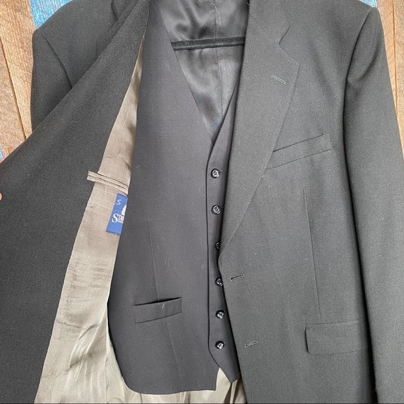 Stafford Black Wool Blend Suit Jacket w/ Vest - Picture 4 of 11